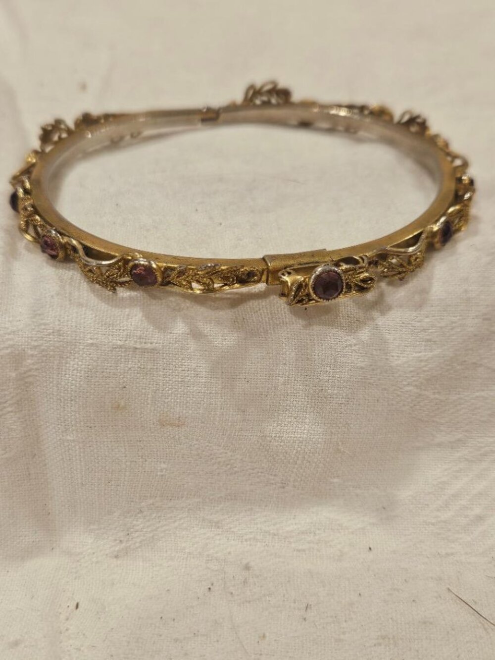 VTG Signed SANDOR Gold Filigree Hinged Bangle 2.25" Inner Diameter